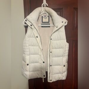 Abercrombie puffer vest